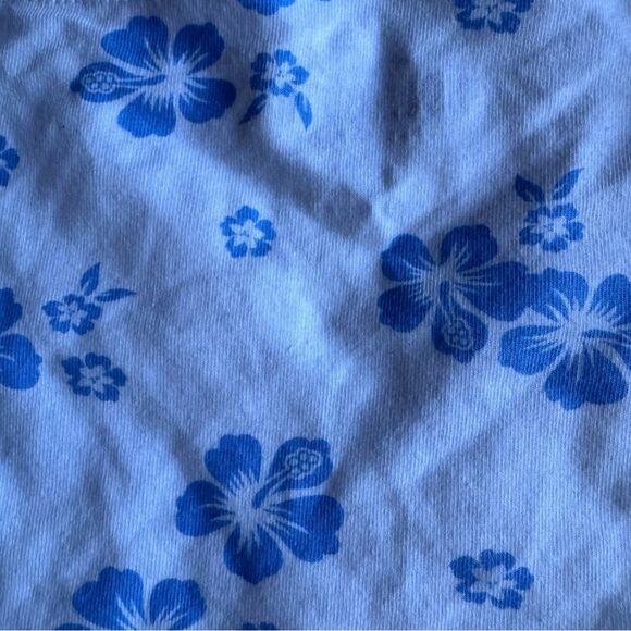 Hollister Blue and White Hawaiian Floral Halter Top - Picture 5 of 6